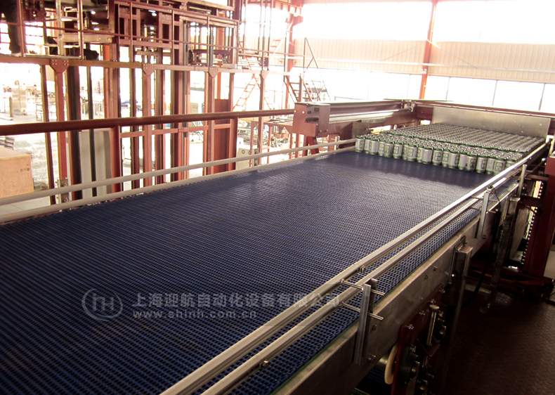 塑料鏈網(wǎng)輸送機(jī)